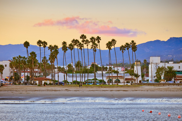Santa Barbara in Kalifornien - Strandansicht © sborisov/AdobeStock